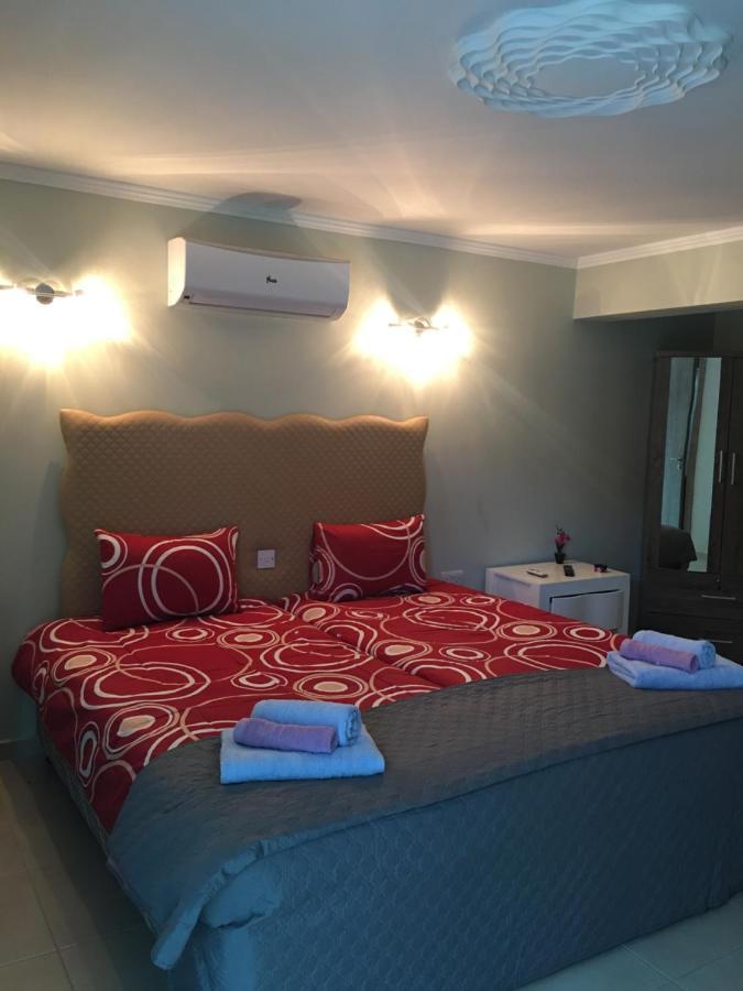 Livadia Studio Paphos Luaran gambar