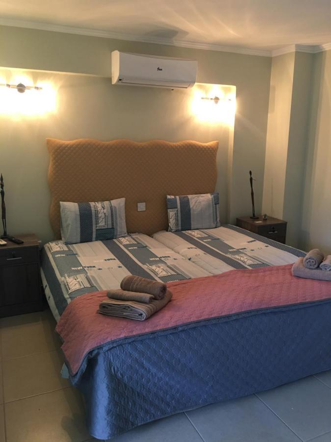 Livadia Studio Paphos Luaran gambar