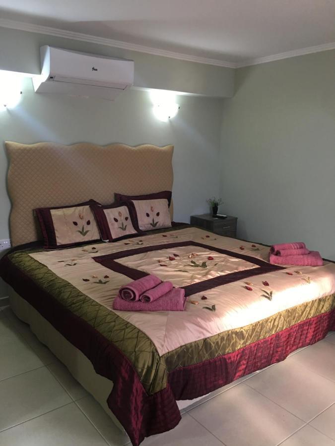 Livadia Studio Paphos Luaran gambar